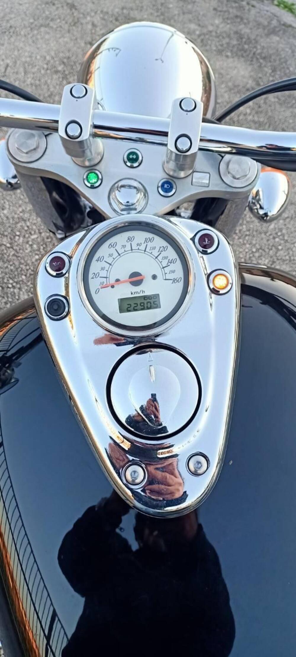 Honda Shadow 750 c (3)