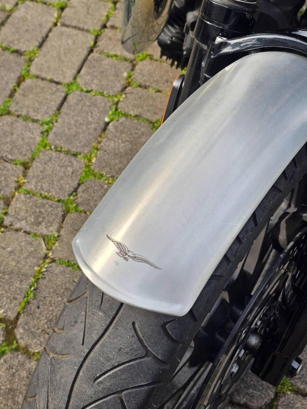 Moto Guzzi V7 III Milano (2018 - 20) (11)