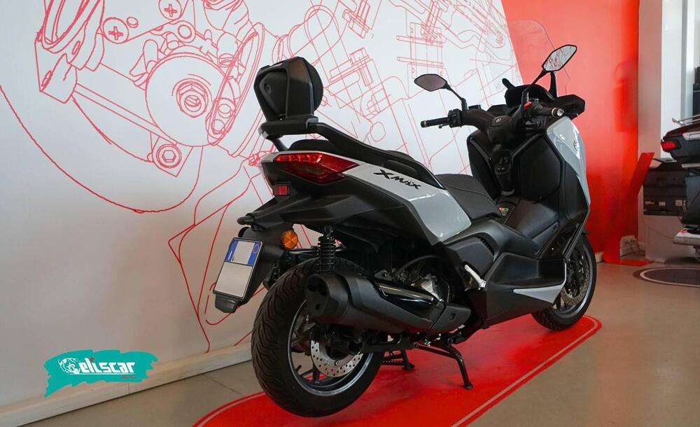 Yamaha X-Max 300 Tech Max (2025 - 26) (5)