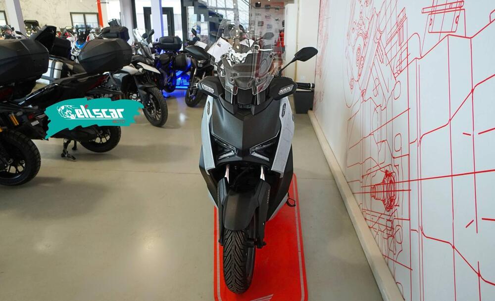 Yamaha X-Max 300 Tech Max (2025 - 26) (3)