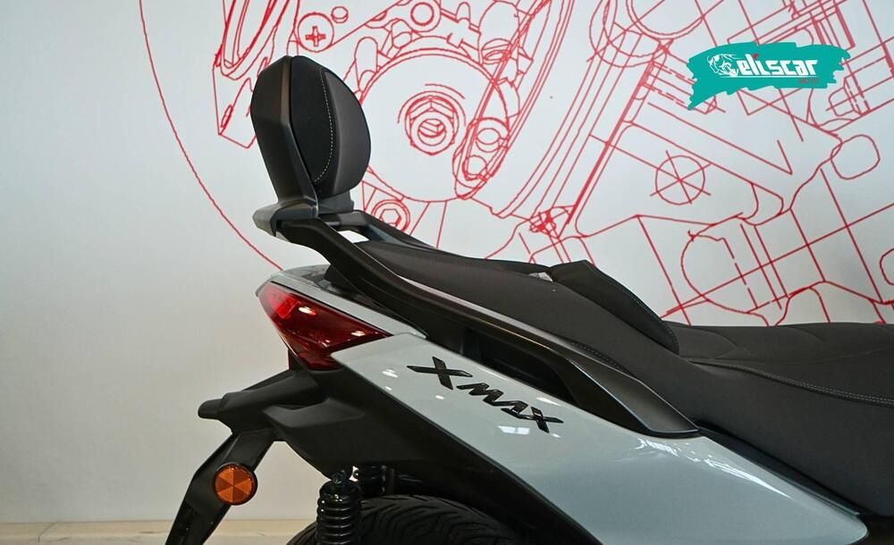 Yamaha X-Max 300 Tech Max (2025 - 26) (8)