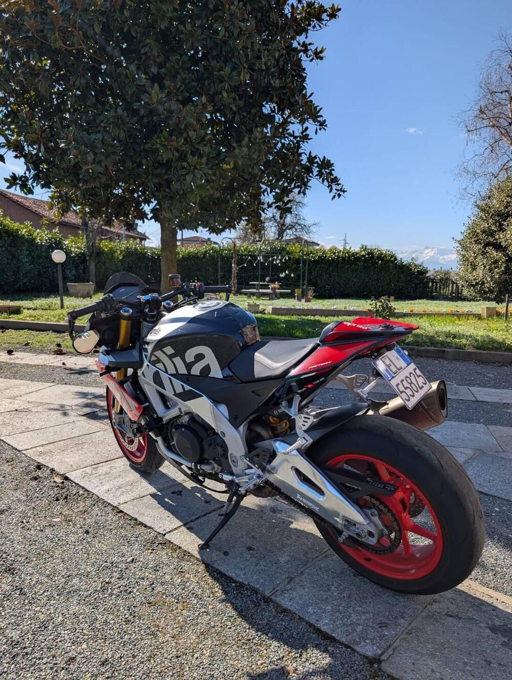 Aprilia Tuono V4 Factory (2017 - 18)