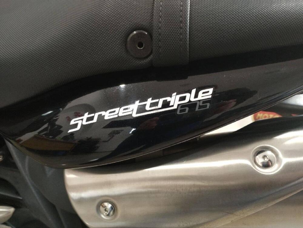 Triumph Street Triple R (2009 - 12) (6)