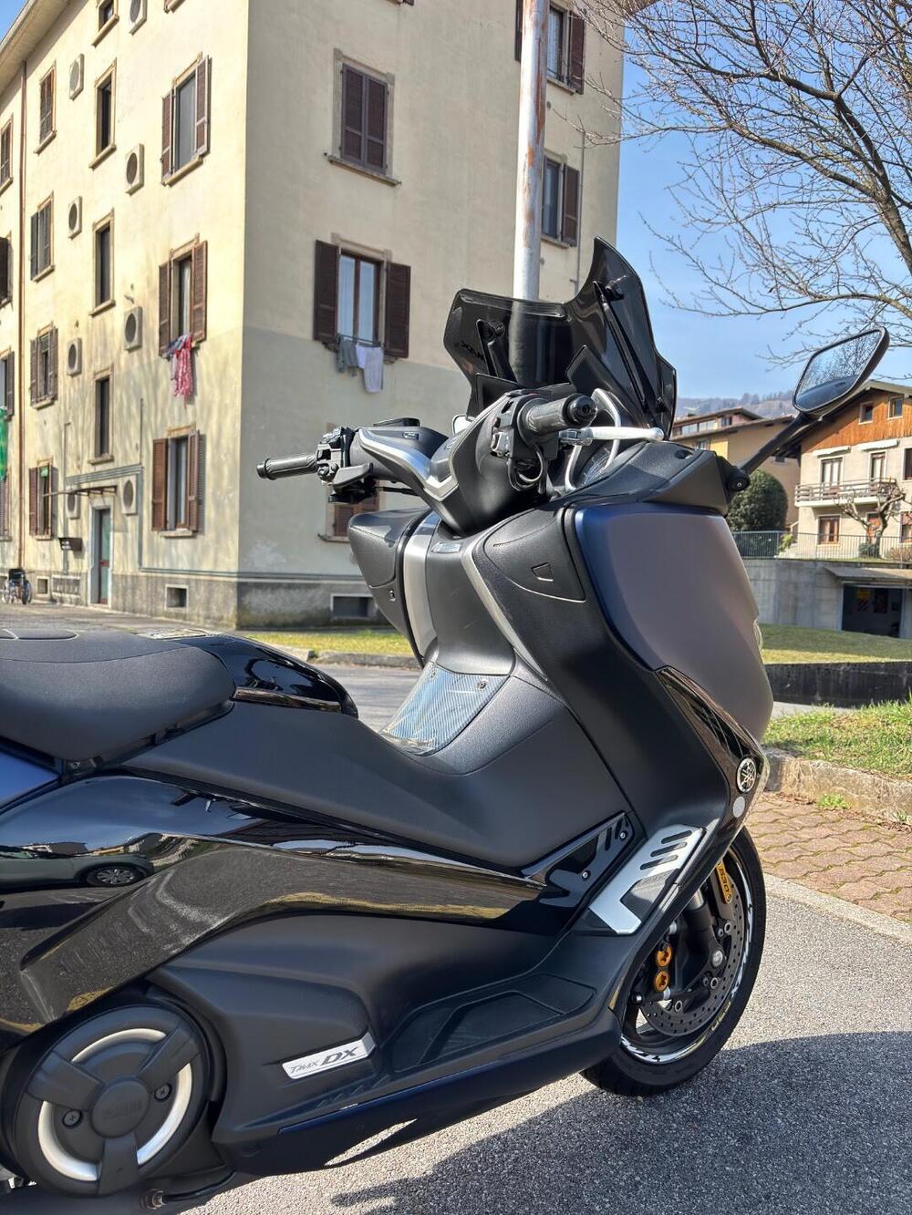 Yamaha T-Max 530 DX (2017 - 19) (3)