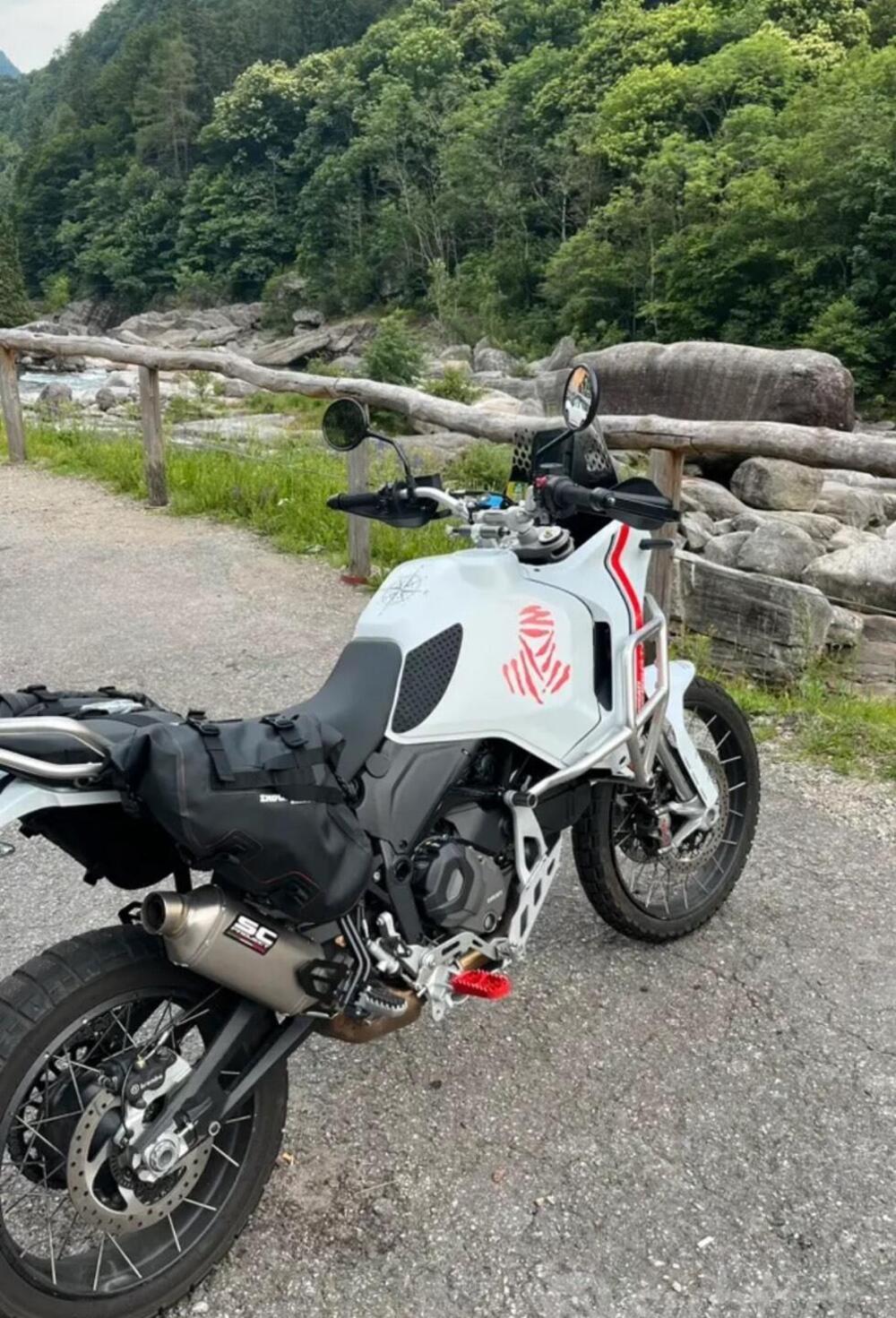 Ducati DesertX (2022 - 25) (7)