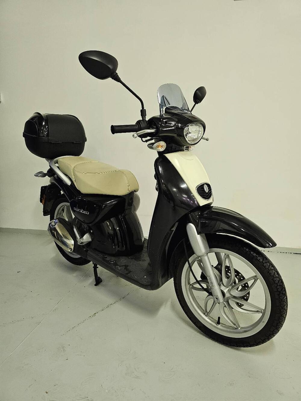 Aprilia Scarabeo 50 4t 4V (2009 - 17) (3)