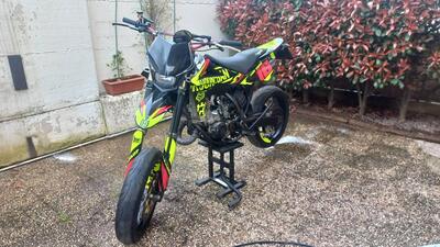 Husqvarna SM 125 (2007) usata