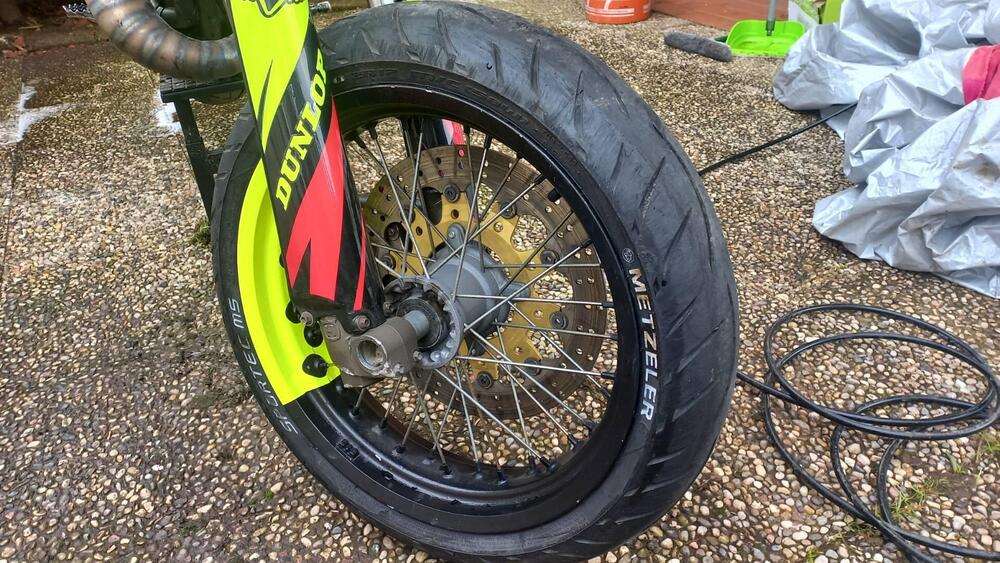 Husqvarna SM 125 (2007) (3)