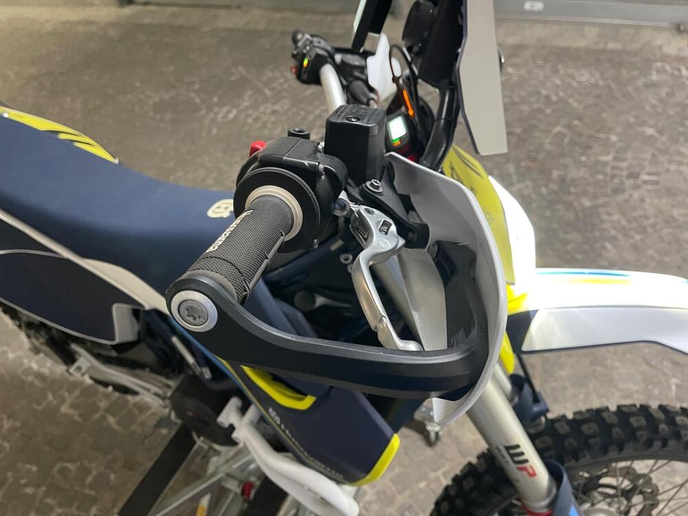 Husqvarna 701 Enduro (2023 - 25) (15)
