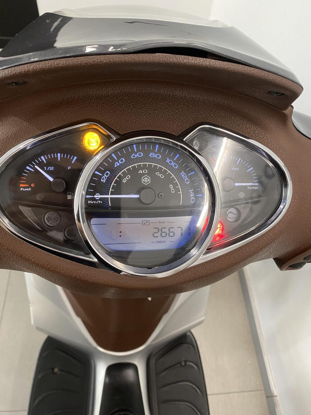 Piaggio Medley 150 ABS (2016 - 19) (3)