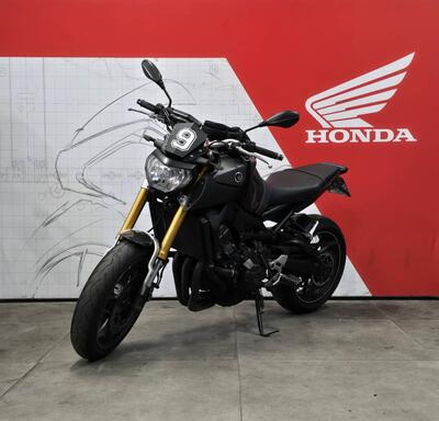 Yamaha MT-09 ABS (2013 - 15) usata