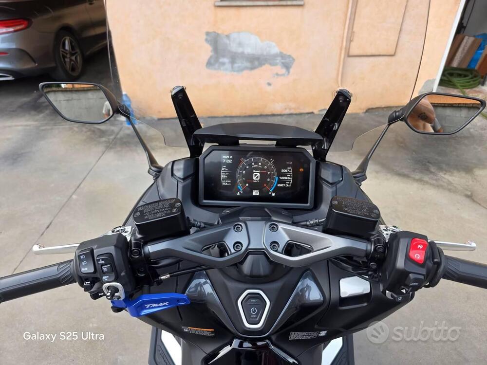 Yamaha T-Max 560 Tech Max (2022 - 24) (2)