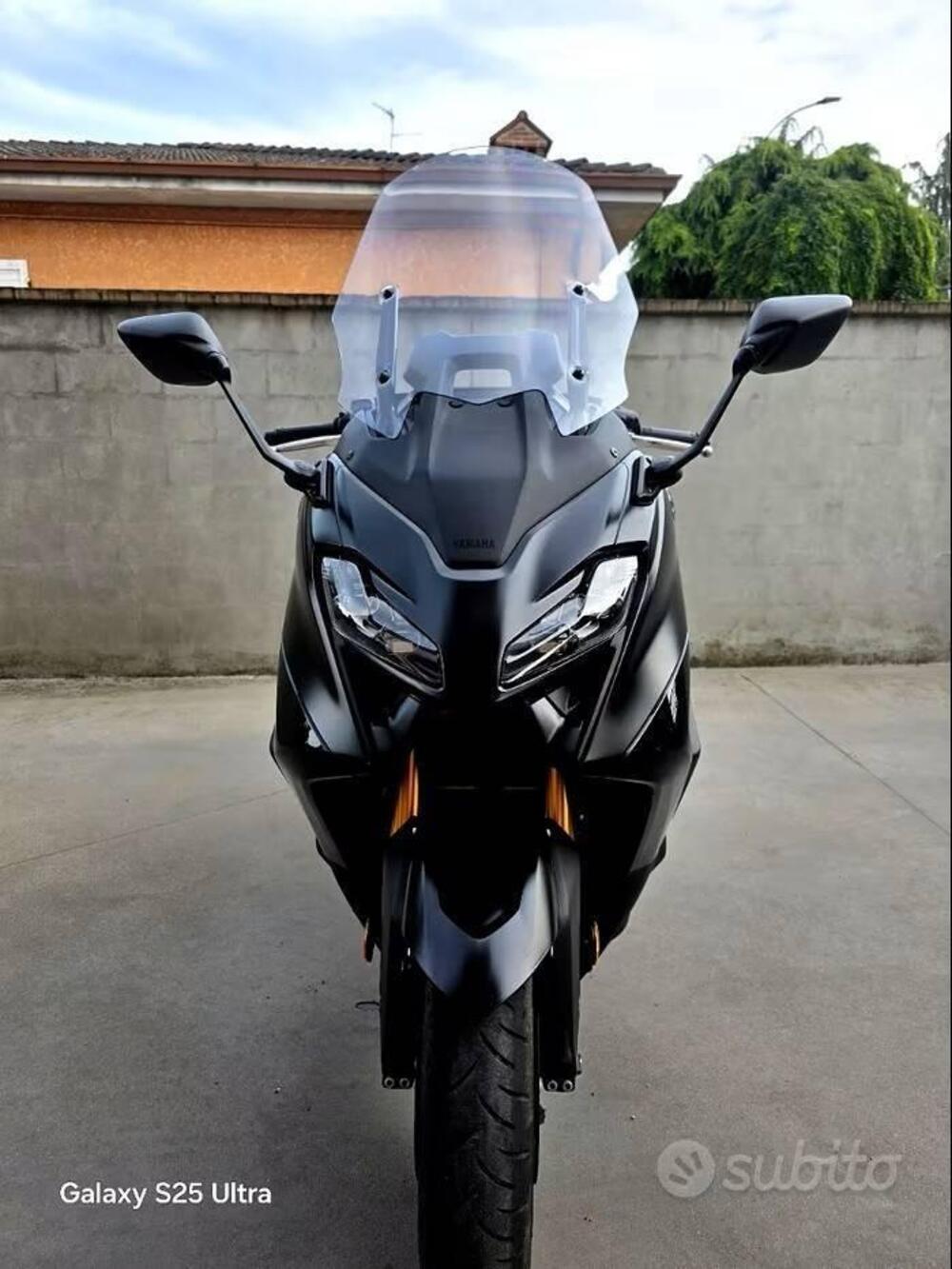Yamaha T-Max 560 Tech Max (2022 - 24) (4)