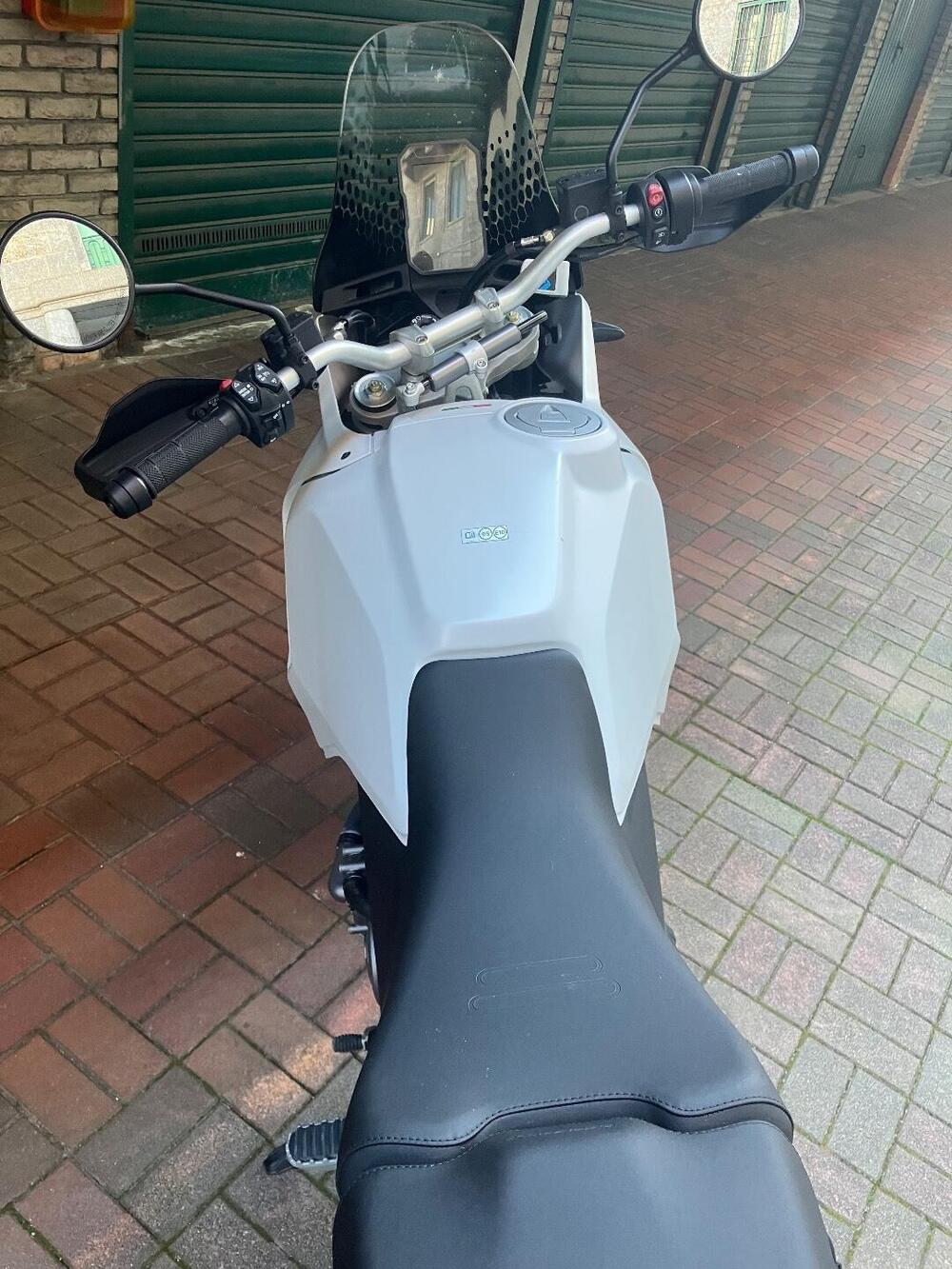 Ducati DesertX (2022 - 25) (2)