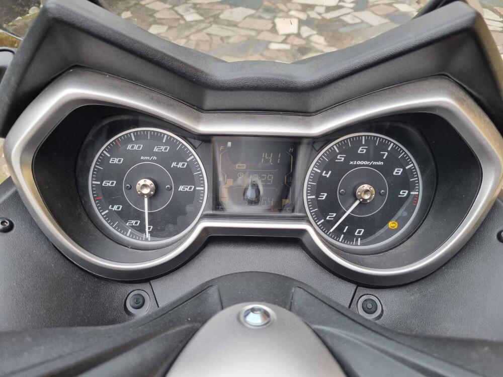 Yamaha X-Max 300 Iron Max (2019 - 20) (4)
