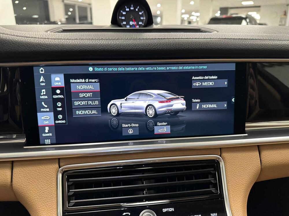 Porsche Panamera Sport Turismo usata a Cosenza (18)