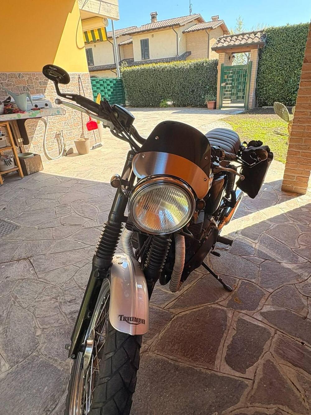 Triumph Bonneville 800 (2002 - 07) (3)