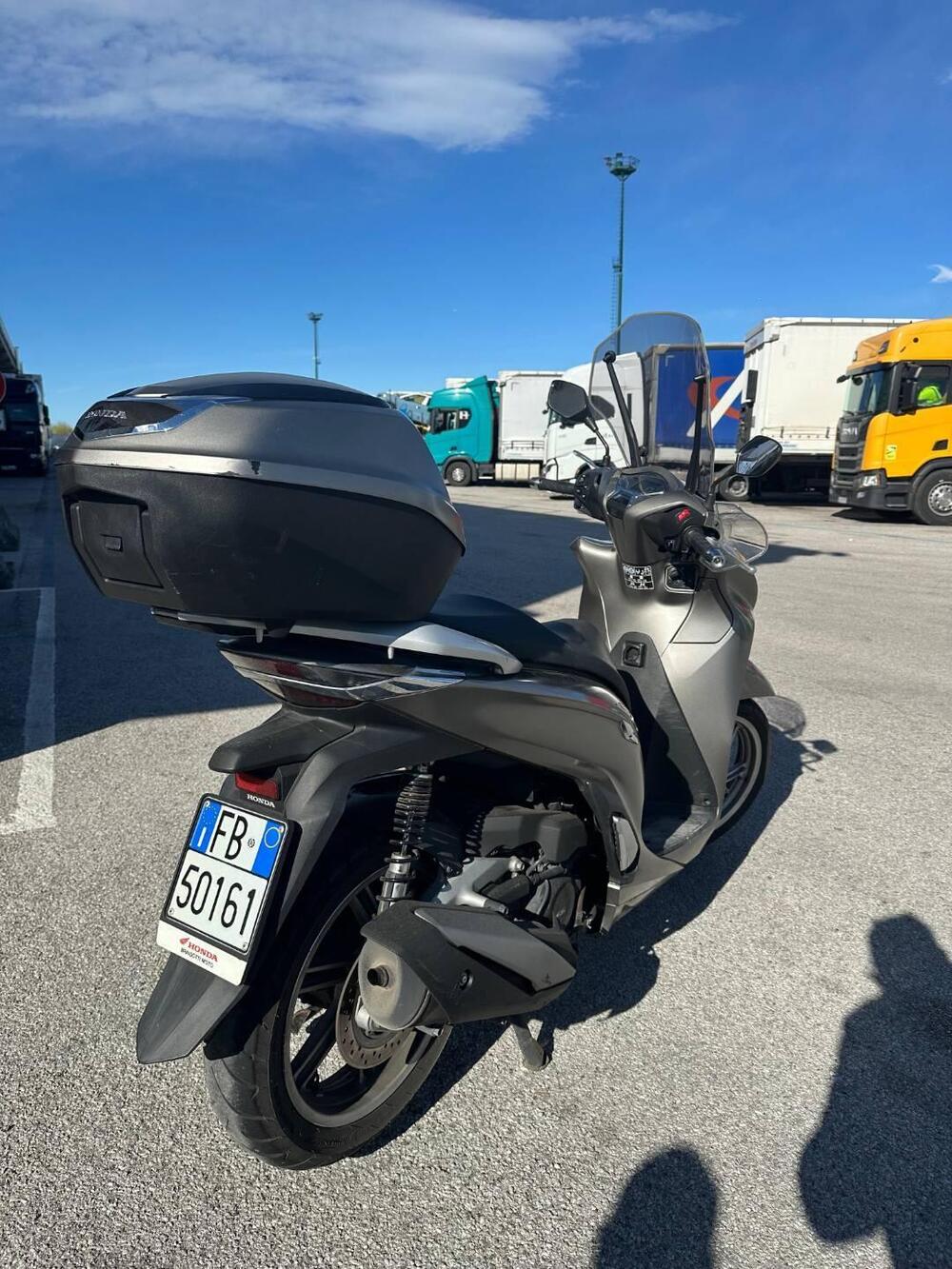 Honda SH 350 (2021 - 24) (5)