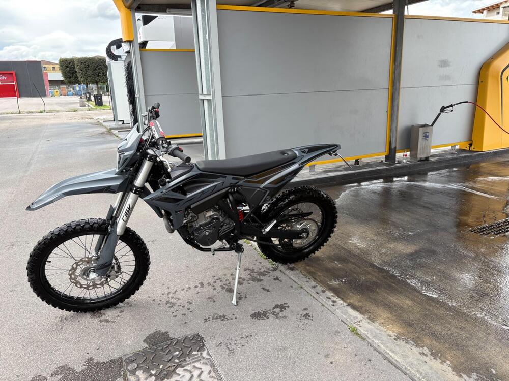 Betamotor RR 125 4T Enduro T - X Special Edition (2025 - 26) (3)