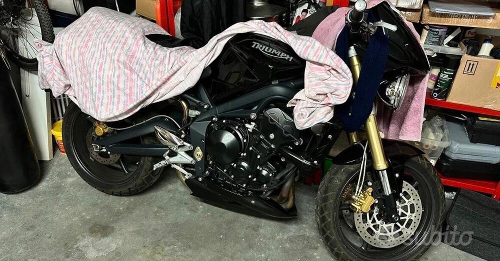 Triumph Street Triple (2007 - 12) (4)