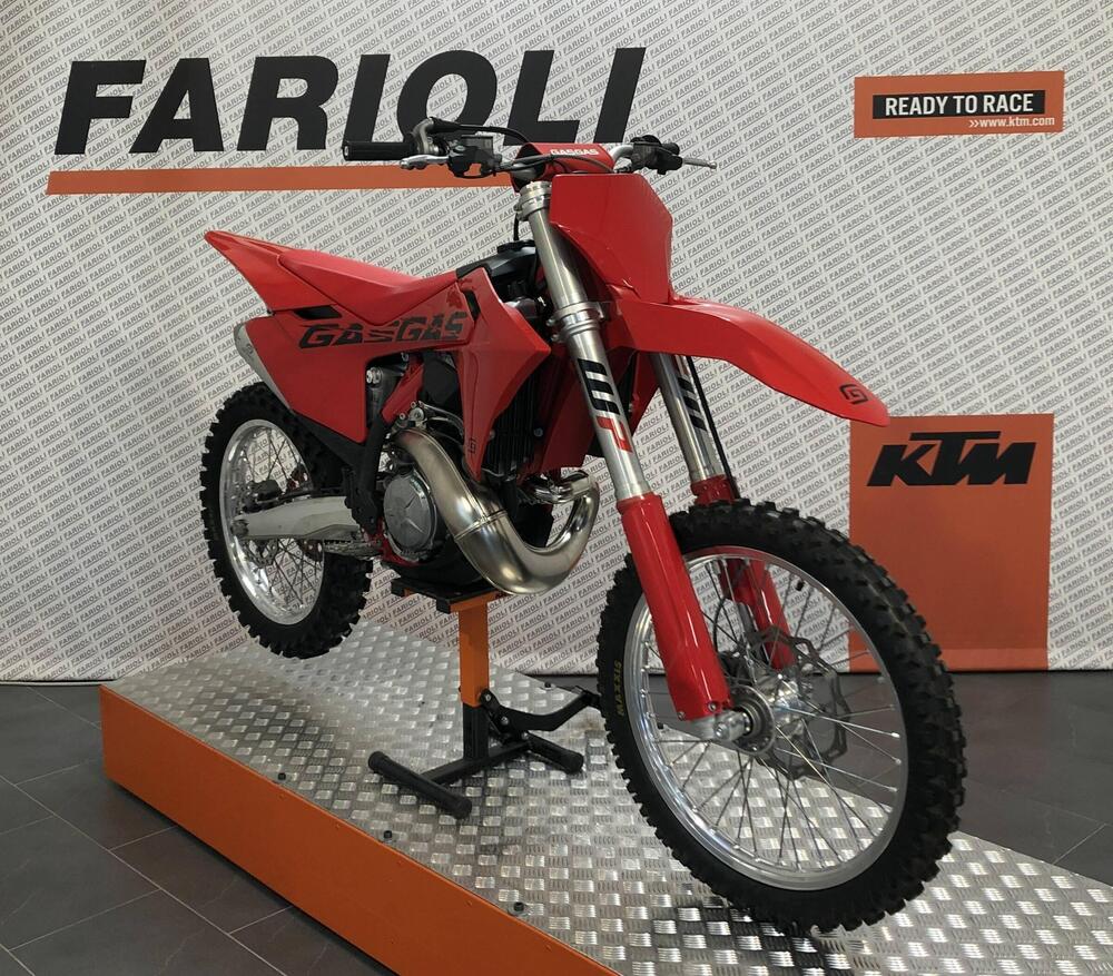 GASGAS MC 300 (2025) (17)