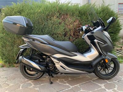 Honda Forza 300 ABS (2018 - 20) usata