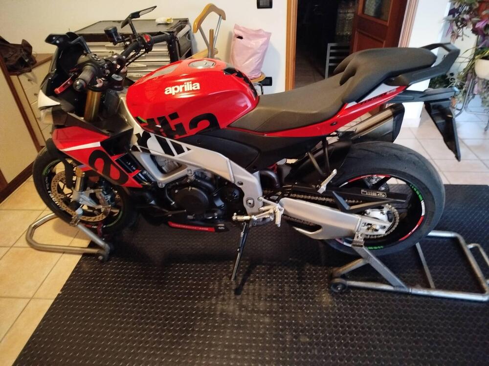 Aprilia Tuono V4 (2021 - 24) (4)