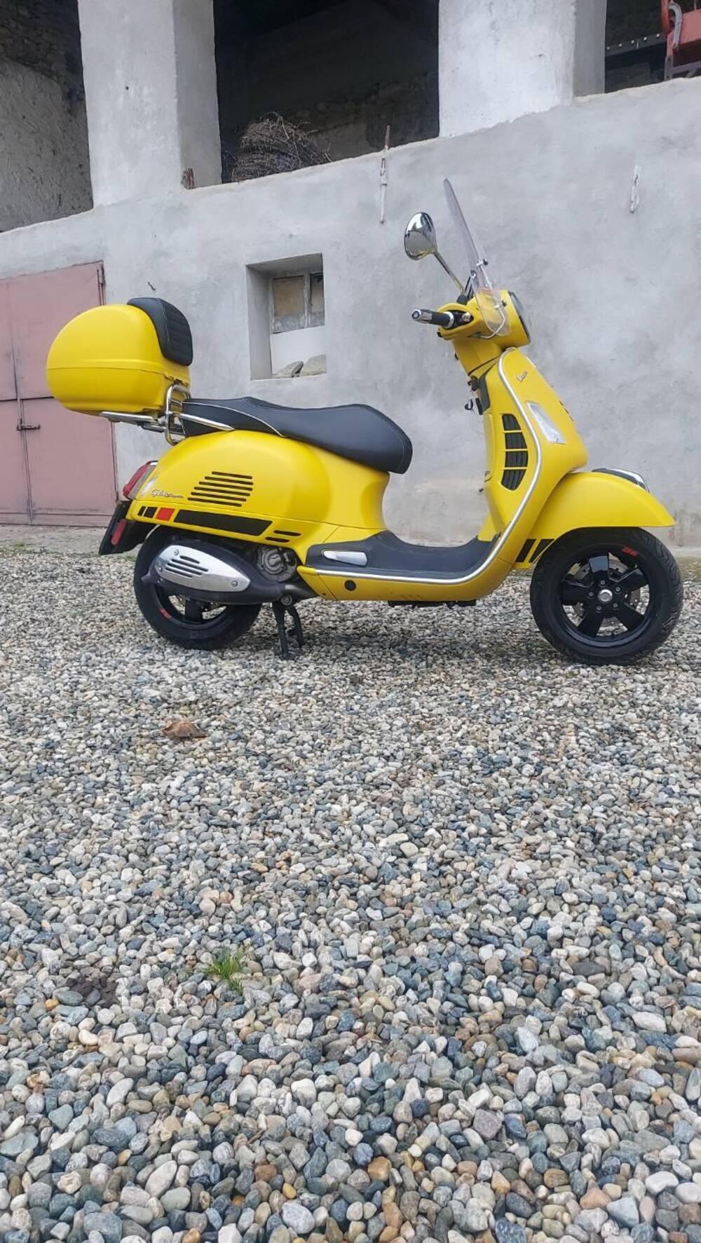 Vespa GTS 300 Super Sport (2017 - 19) (3)