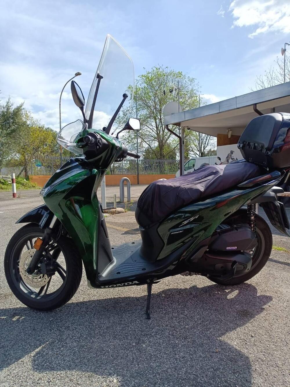 Honda SH 150i Vetro (2024 - 25) (4)