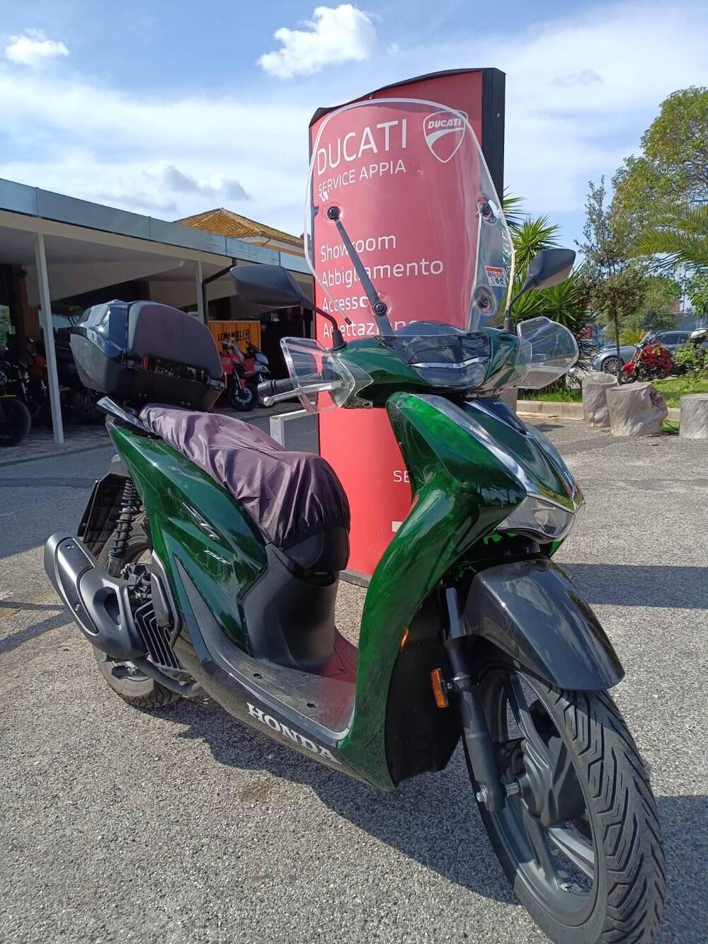 Honda SH 150i Vetro (2024 - 25) (3)