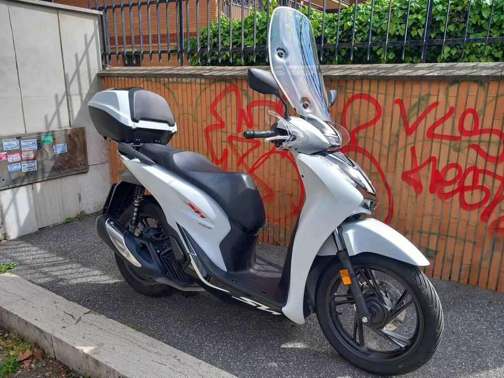 Honda SH 150i (2020 - 23) (2)