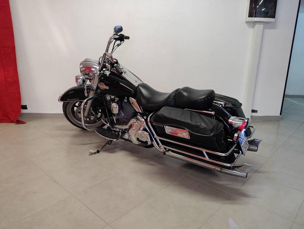 Harley-Davidson 1450 Electra Glide Standard (2001 - 03) - FLHT (2)