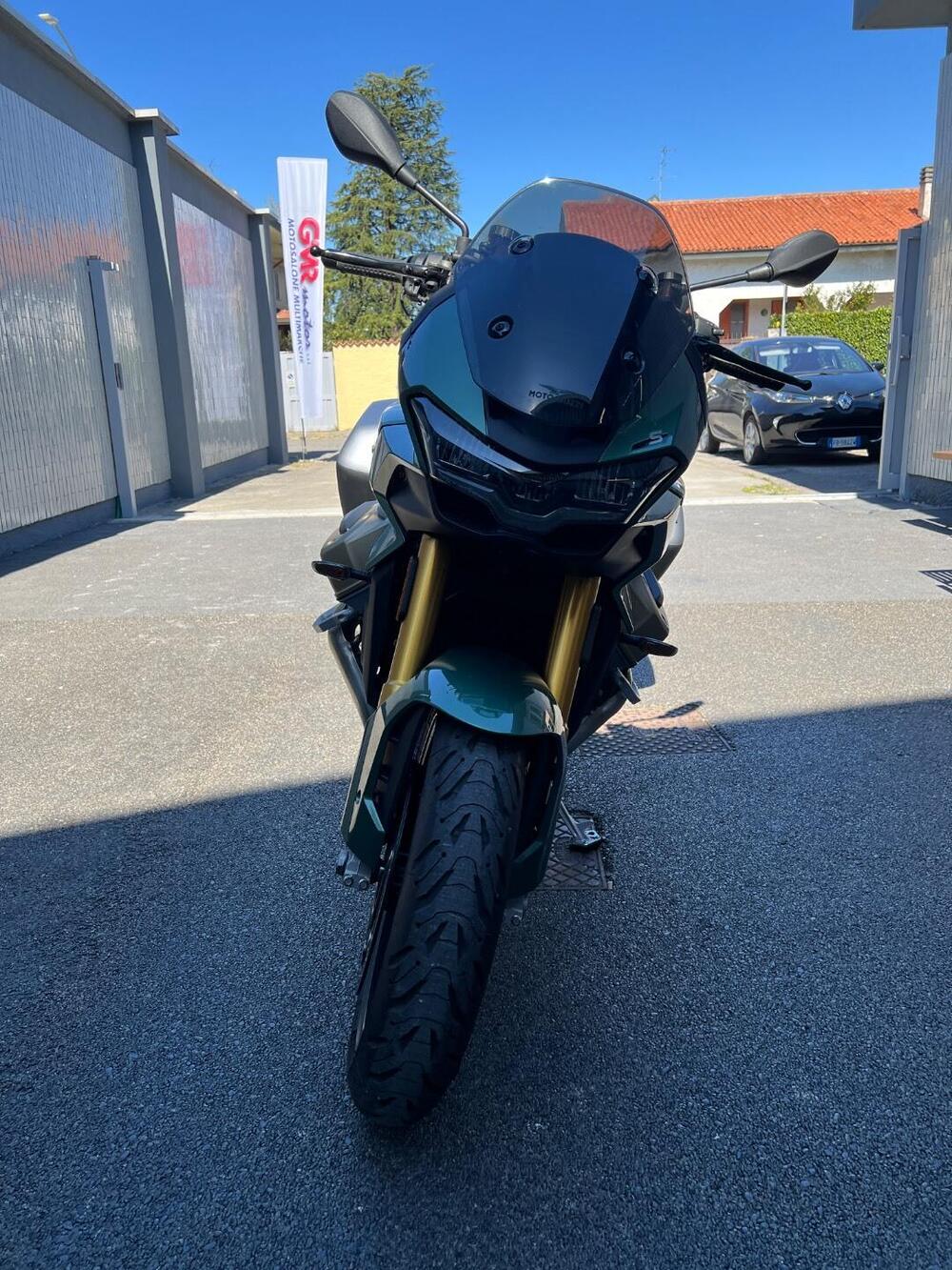 Moto Guzzi V100 Mandello S (2022 - 24) (3)