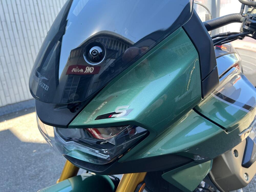 Moto Guzzi V100 Mandello S (2022 - 24) (6)