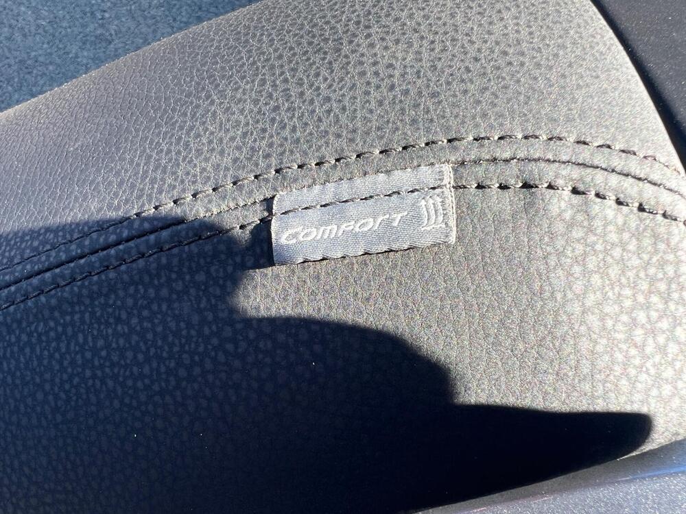 Moto Guzzi V100 Mandello S (2022 - 24) (13)