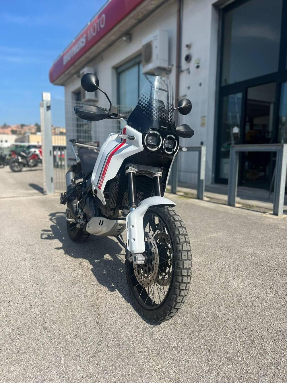 Ducati DesertX (2022 - 25) (2)