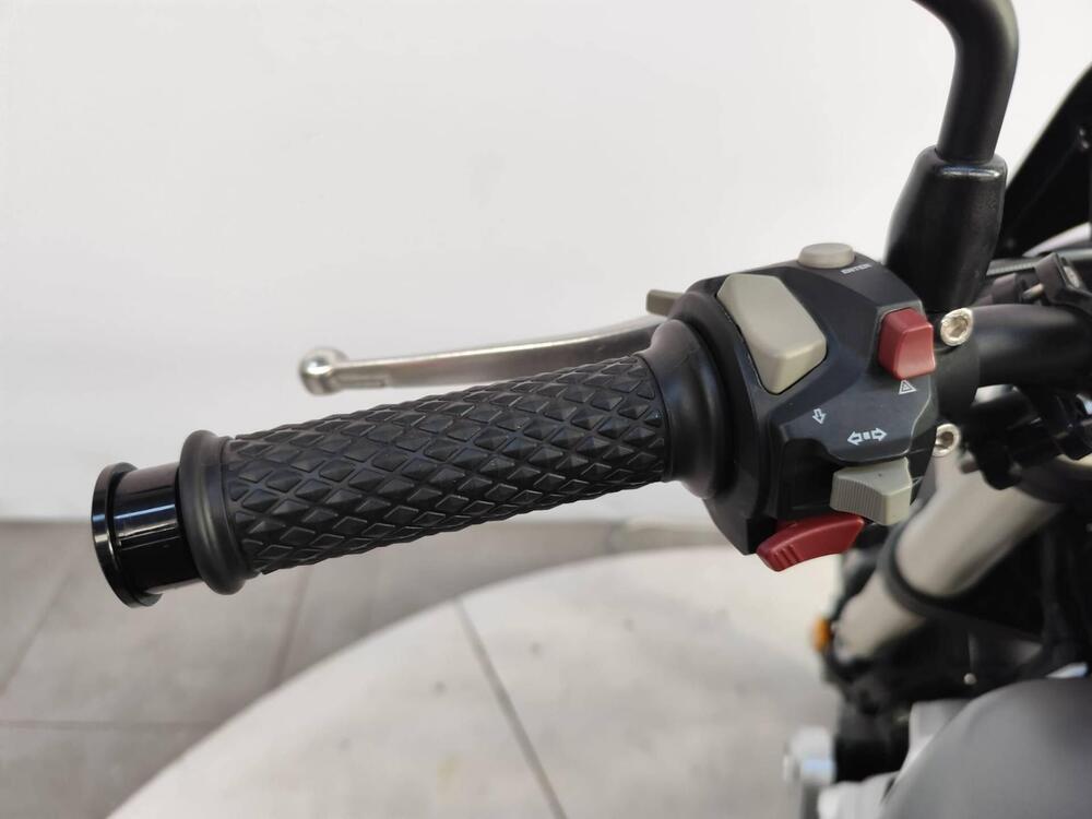 Voge Trofeo 500AC (2022 - 26) (10)