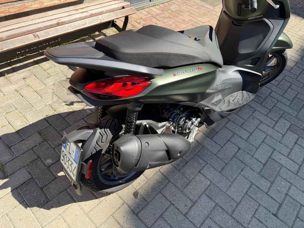 Piaggio Beverly 300 S ABS-ASR (2021 - 25) (3)