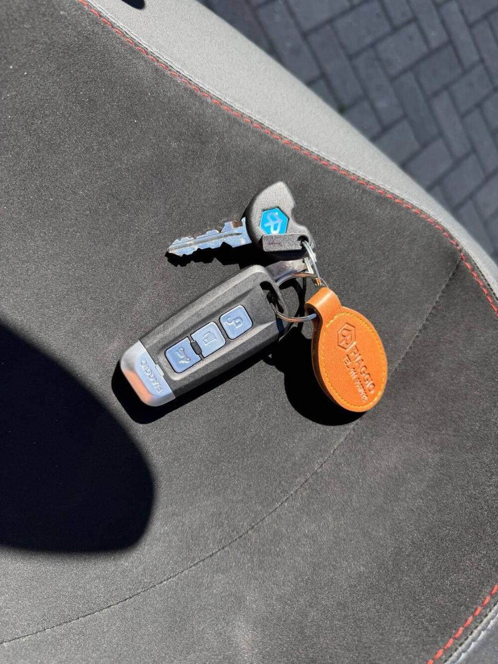 Piaggio Beverly 300 S ABS-ASR (2021 - 25) (8)