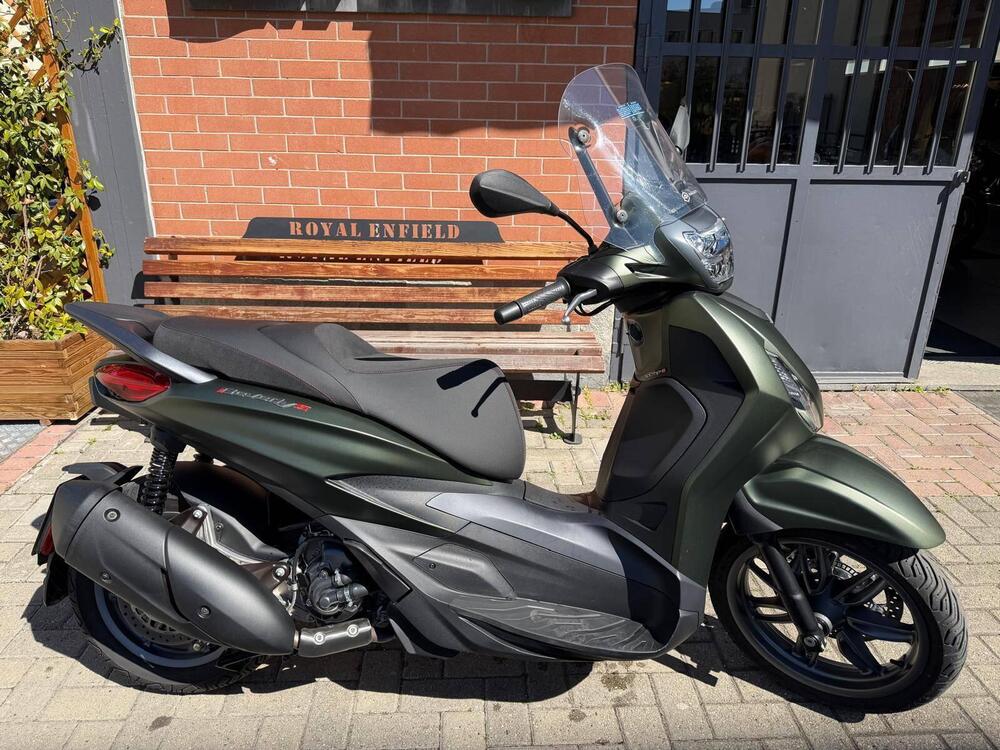 Piaggio Beverly 300 S ABS-ASR (2021 - 25) (2)