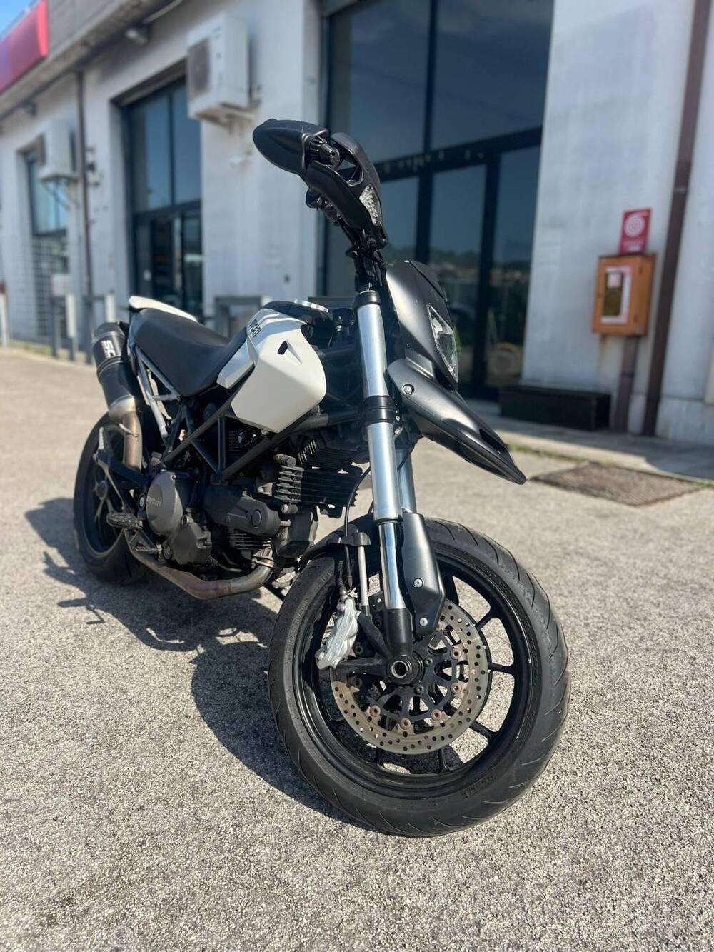 Ducati Hypermotard 796 (2012) (2)