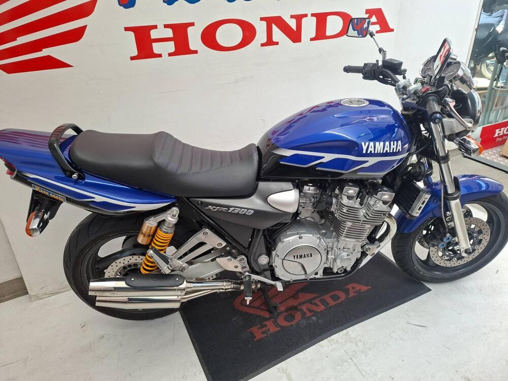 Yamaha XJR 1300 SP (1999 - 04) (3)