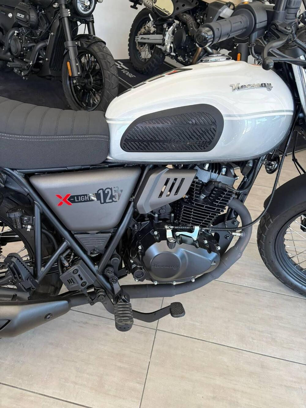 Keeway Motor X-Light 125 (2023 - 26) (2)