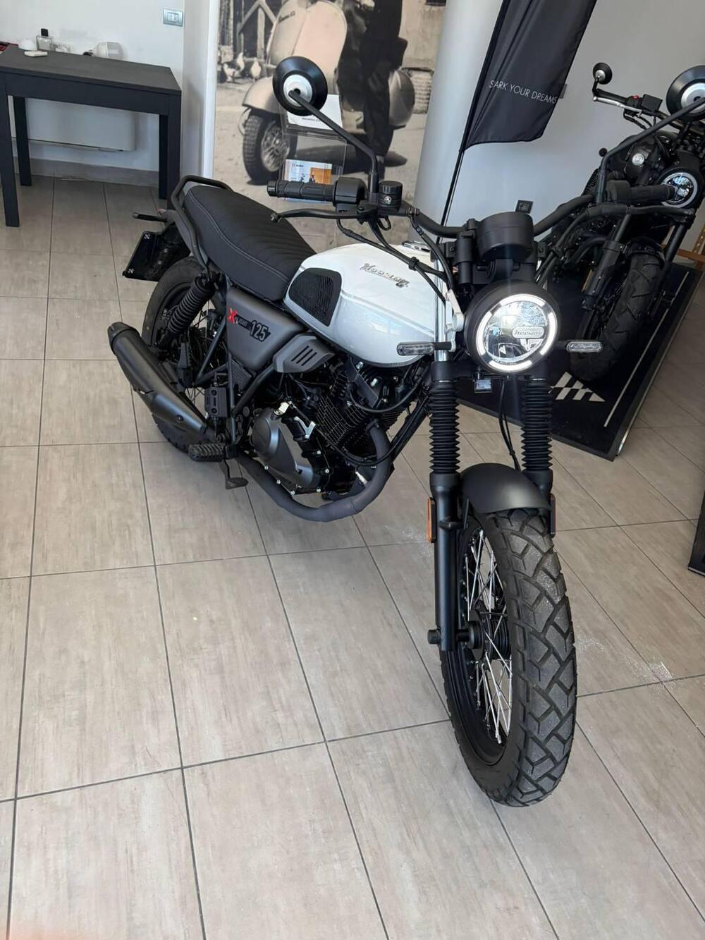 Keeway Motor X-Light 125 (2023 - 26) (5)