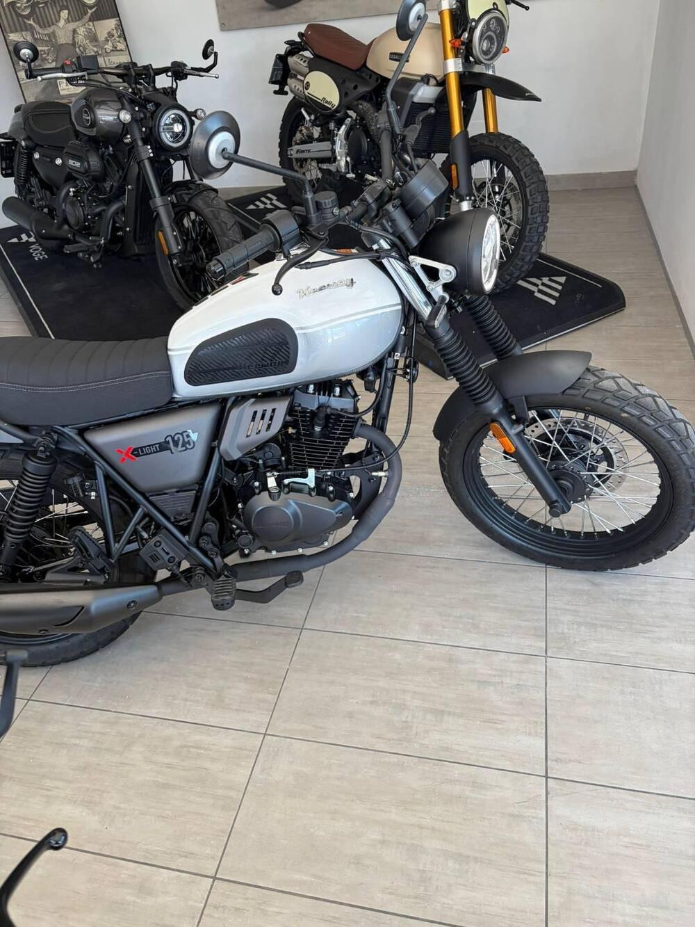 Keeway Motor X-Light 125 (2023 - 26) (6)