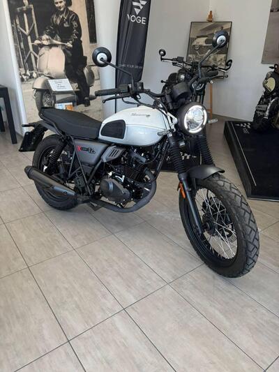 Keeway Motor X-Light 125 (2023 - 26) usata