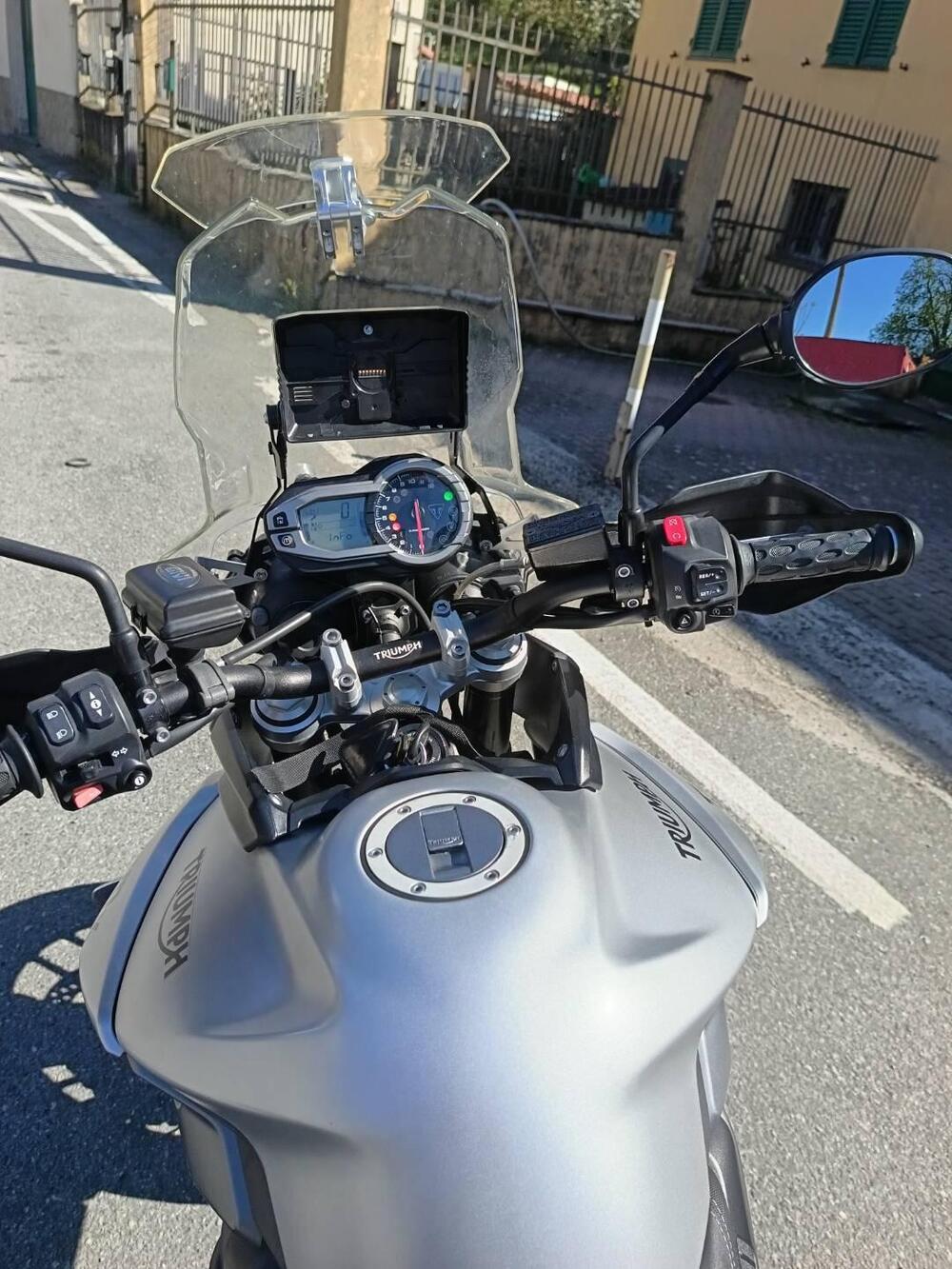 Triumph Tiger 800 XRx (2015 - 17) (7)