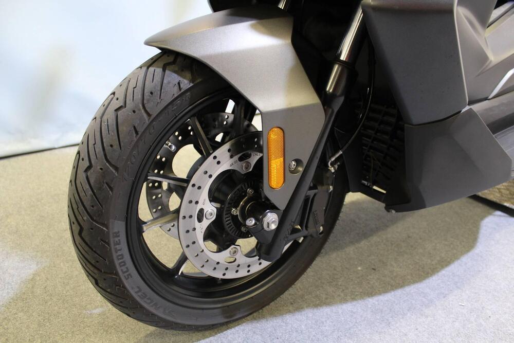 Voge Sfida SR4 MAX (2024 - 26) (17)