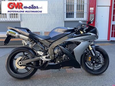 Yamaha YZF R1 (2015 - 16) usata