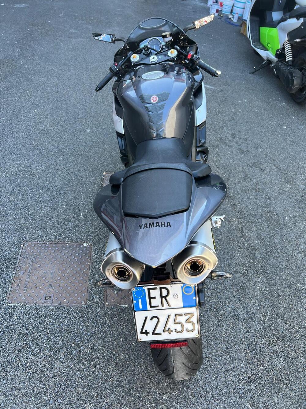 Yamaha YZF R1 (2015 - 16) (7)